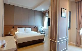 J Park Hotel - Sha Extra Plus